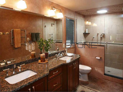 Гранитная столешница для ванной комнаты коричневая на две раковины